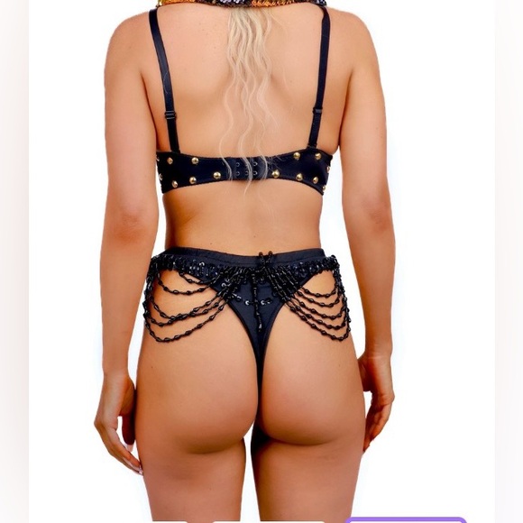 EDC Black and Gold Beaded Outfit - NWT - Picture 2 of 3